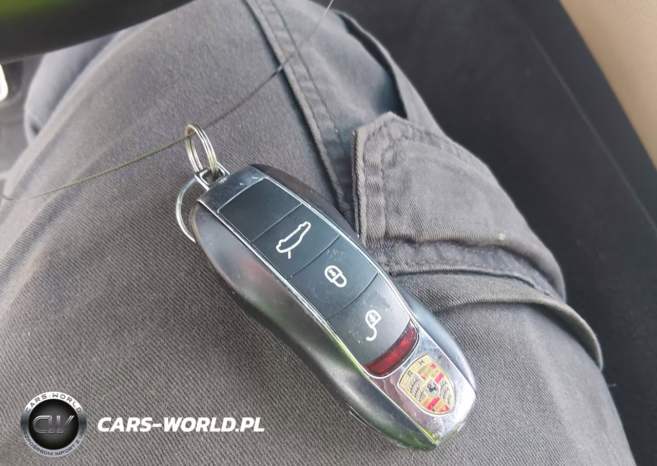 2016 Porsche Panamera 4 VIN:WP0AA2A78GL007506 - 11