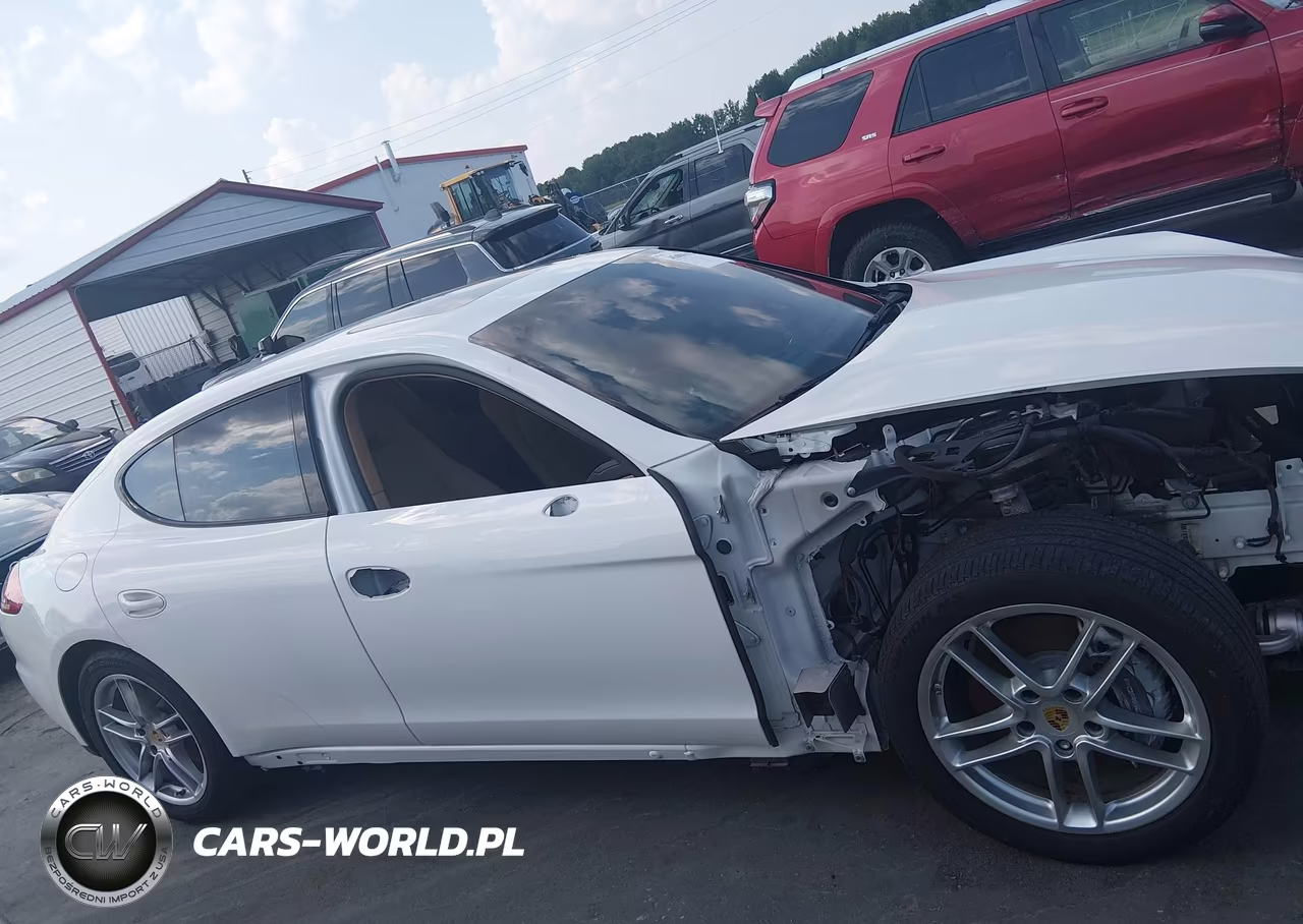 2016 Porsche Panamera 4 VIN:WP0AA2A78GL007506 - 13