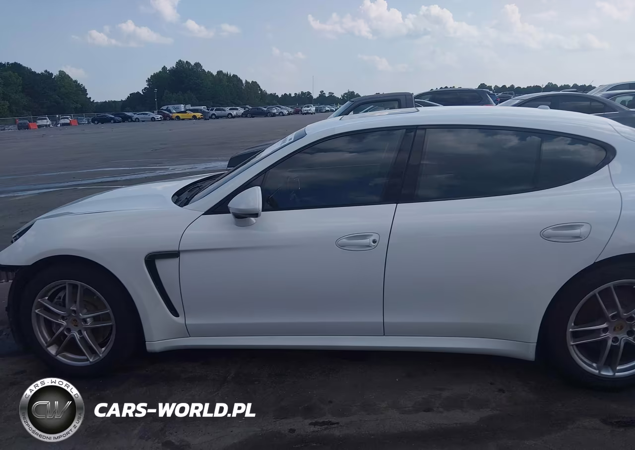 2016 Porsche Panamera 4 VIN:WP0AA2A78GL007506 - 14