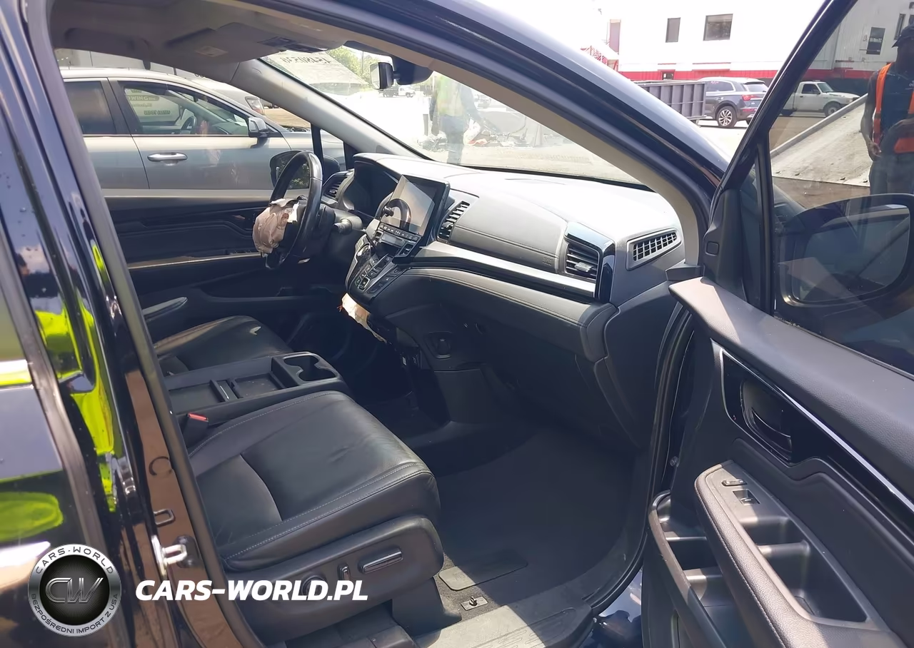 2021 Honda Odyssey Touring VIN:5FNRL6H87MB001147 - 5