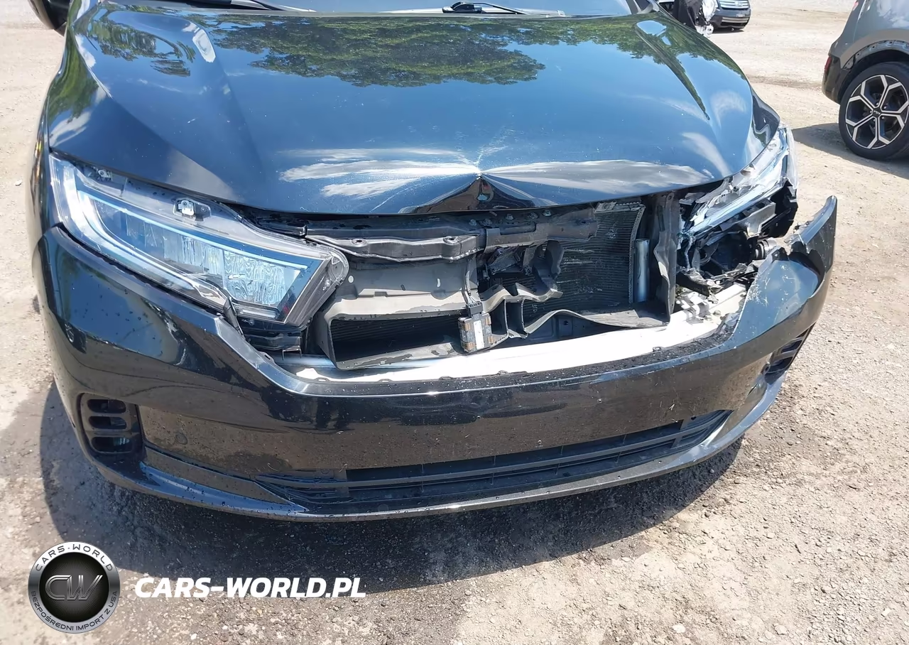 2021 Honda Odyssey Touring VIN:5FNRL6H87MB001147 - 6