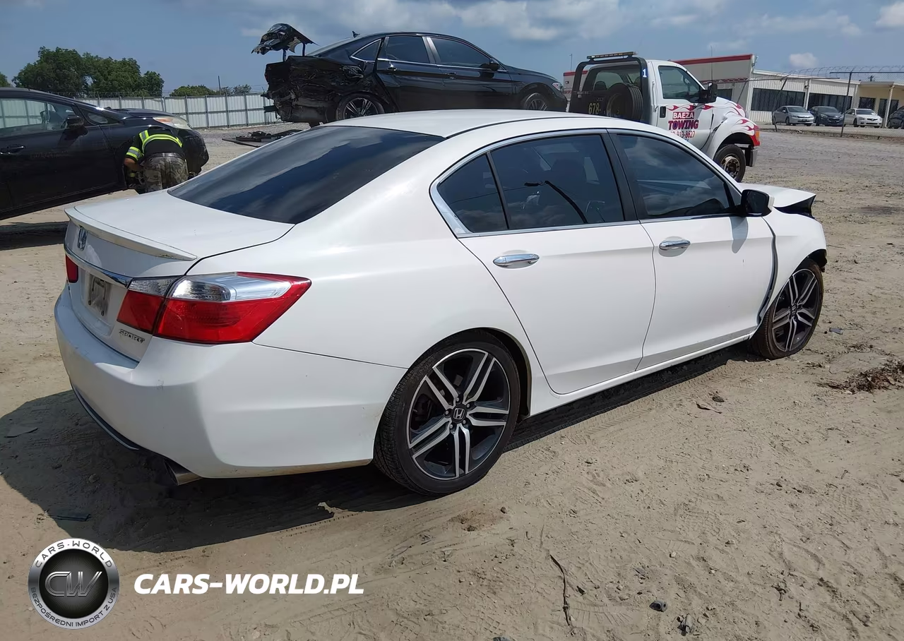 2015 Honda Accord Sport VIN:1HGCR2F55FA088212 - 4