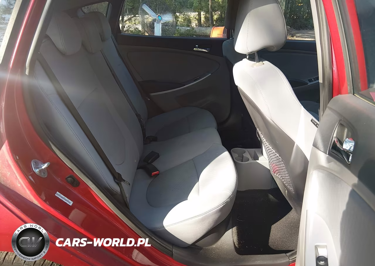 2013 Hyundai Accent Se VIN:KMHCU5AE4DU104042 - 8