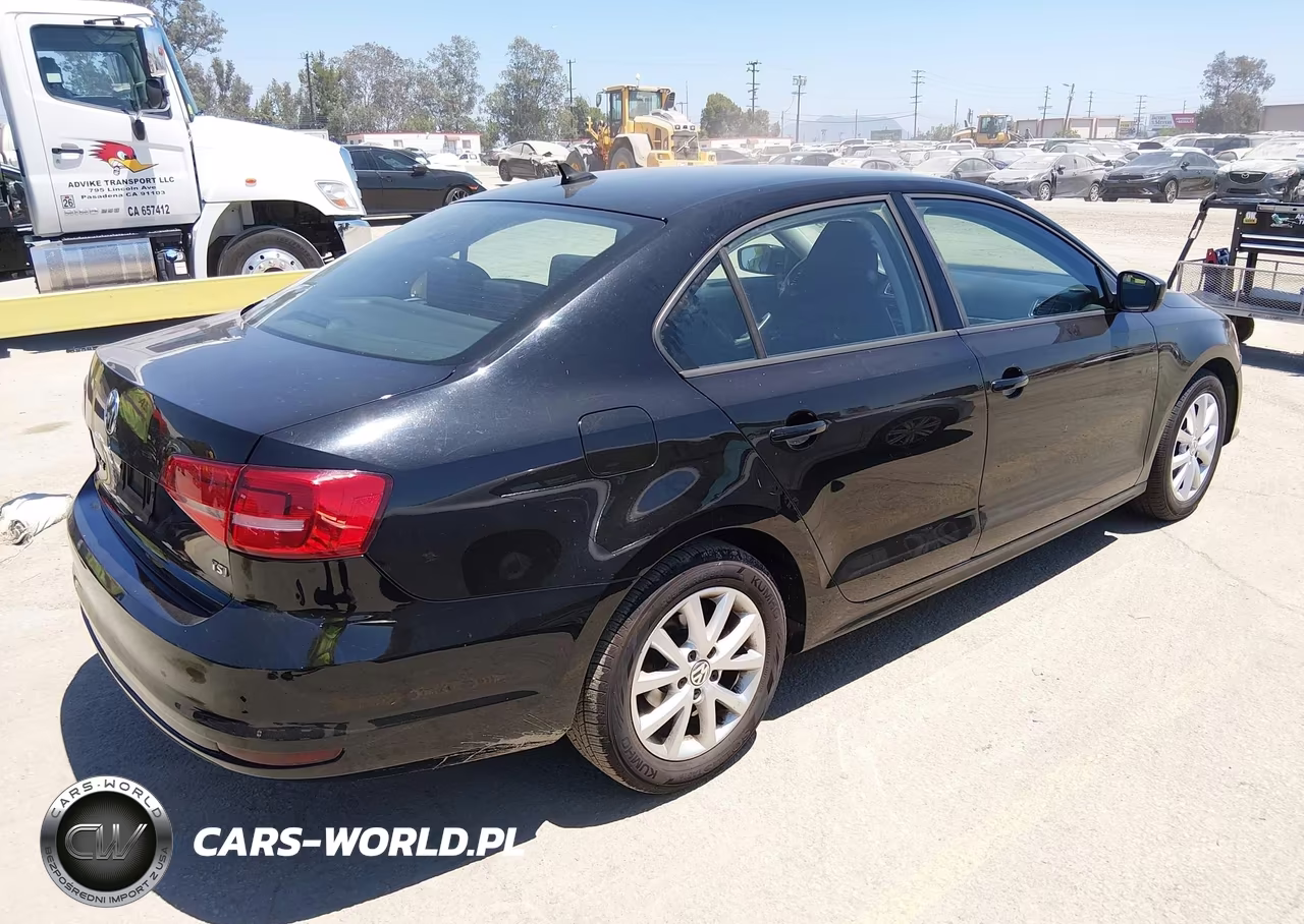 2015 Volkswagen Jetta 1.8T Se VIN:3VWD17AJXFM218545 - 4
