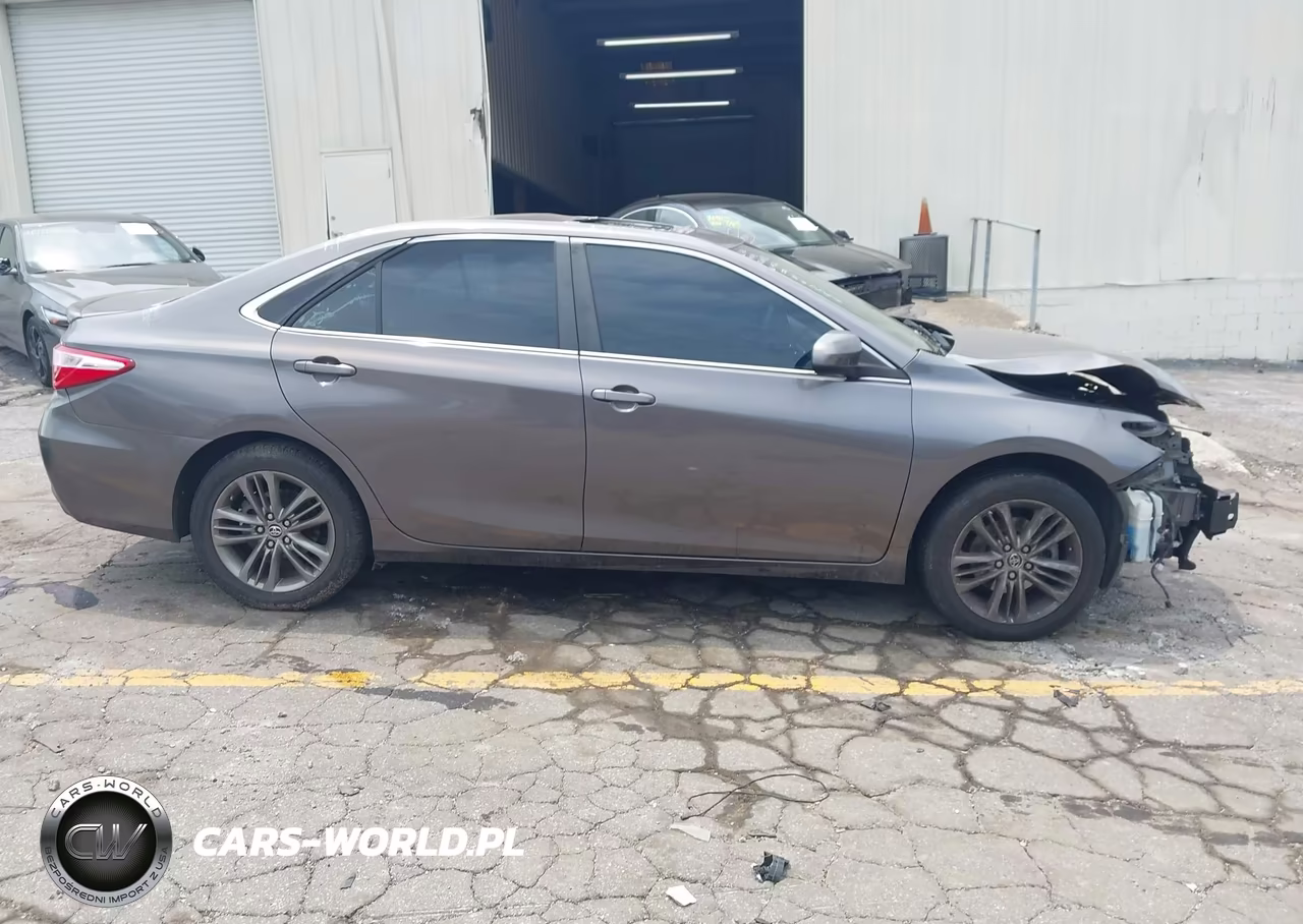 2016 Toyota Camry Se VIN:4T1BF1FK0GU519795 - 13