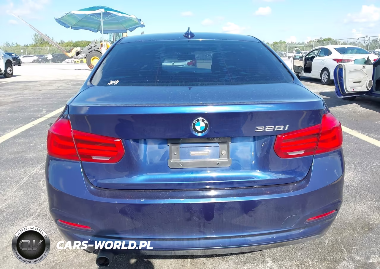2018 BMW 320I VIN:WBA8E1G55JNU91159 - 16