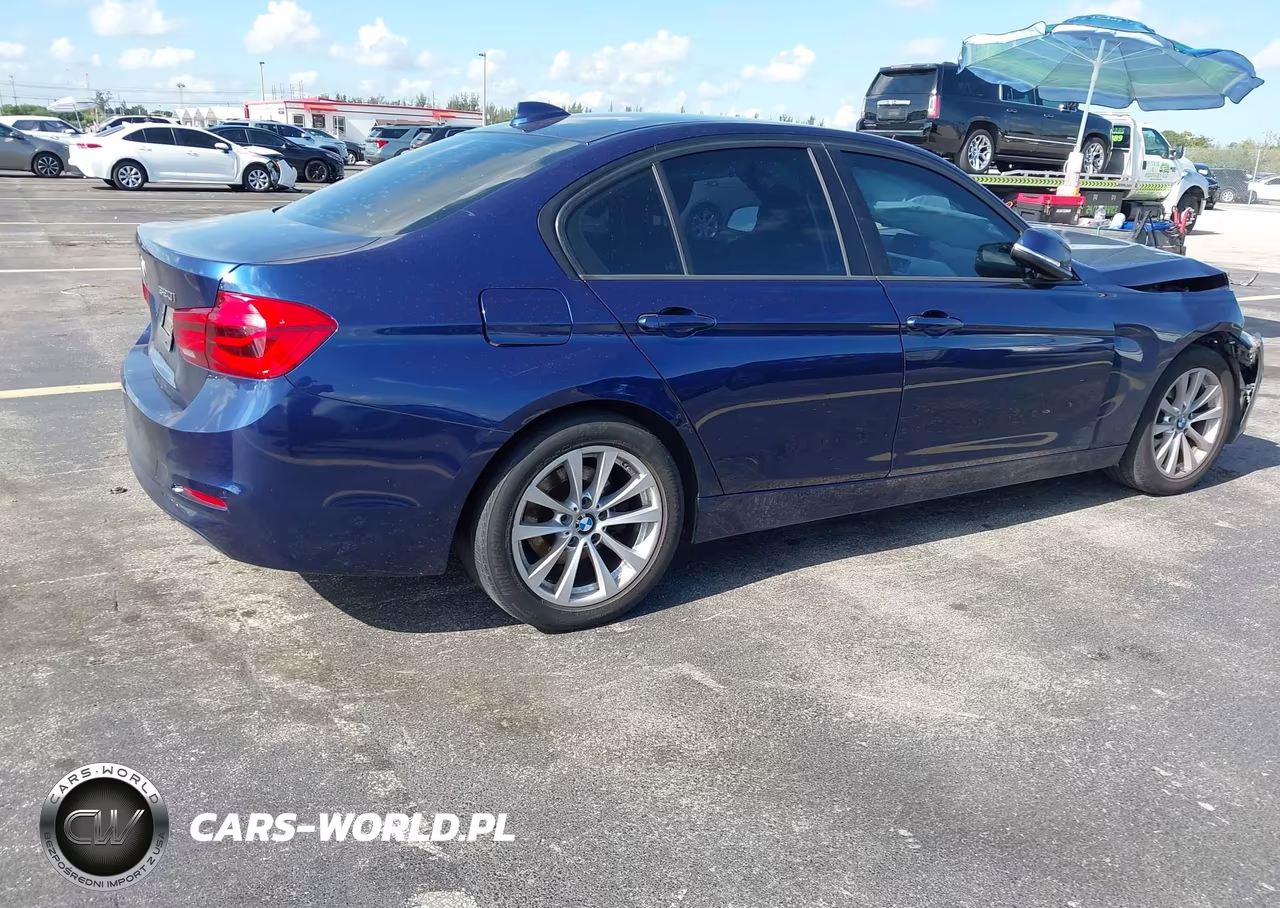 2018 BMW 320I VIN:WBA8E1G55JNU91159 - 4