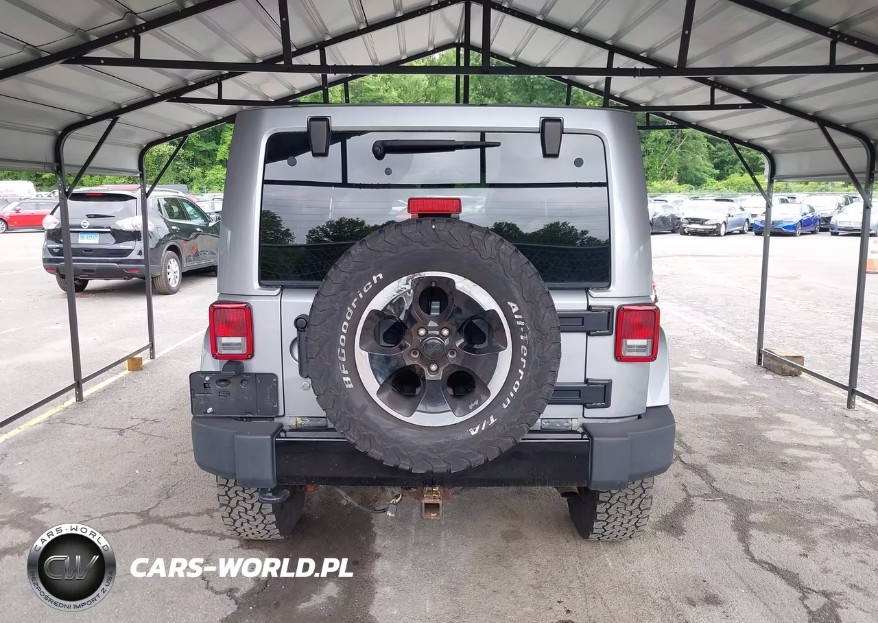 2014 Jeep Wrangler Unlimited Polar Edition VIN:1C4HJWEG6EL224968 - 17