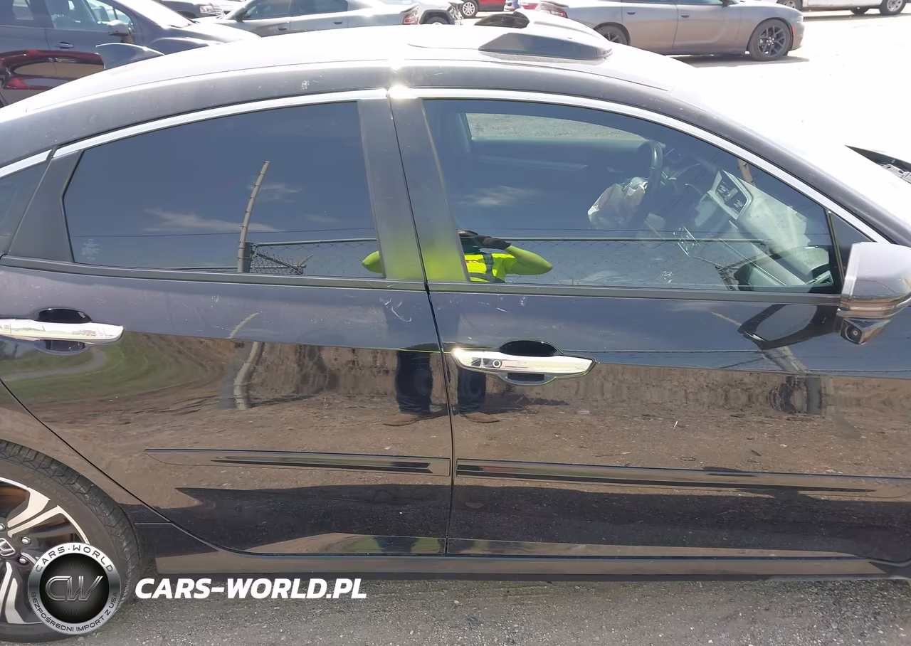 2017 Honda Civic Touring VIN:2HGFC1F96HH632121 - 14