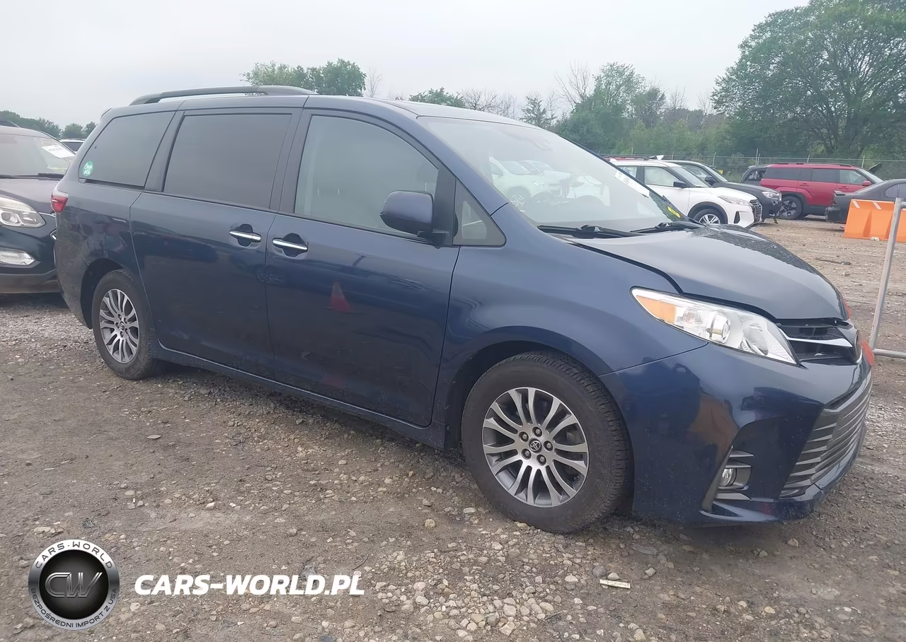 2020 Toyota Sienna Xle