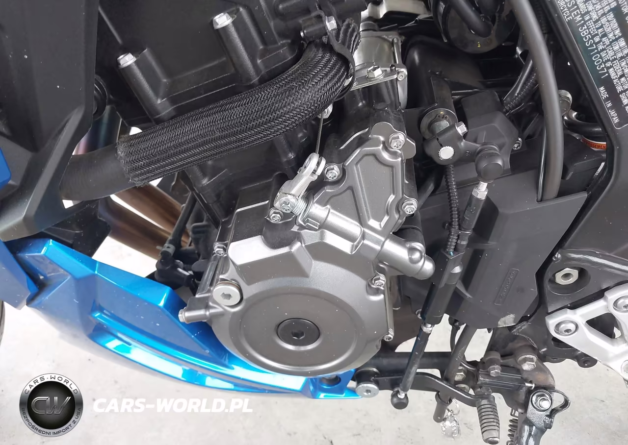 2025 Suzuki Gsx800 F VIN:JS1EM13B5S7100371 - 9