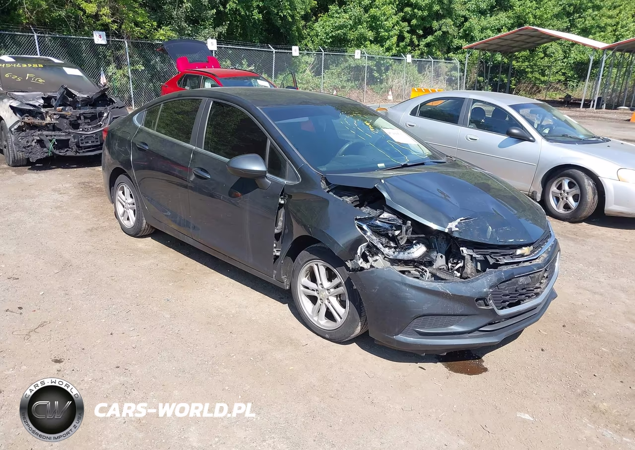 2018 Chevrolet Cruze Lt Auto – zdjęcie 1 z 16