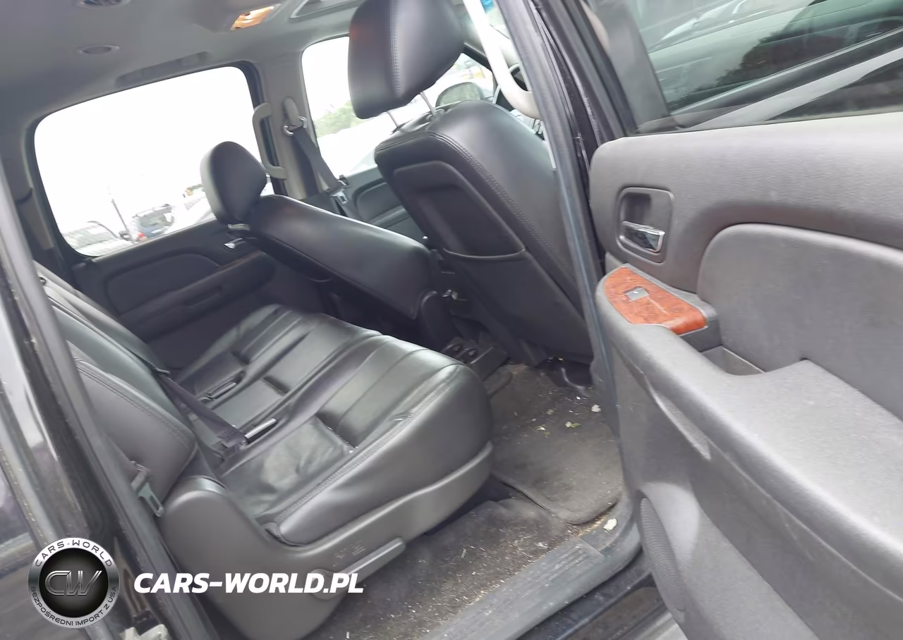 2014 Chevrolet Suburban Lt VIN:1GNSKJE79ER175985 - 8