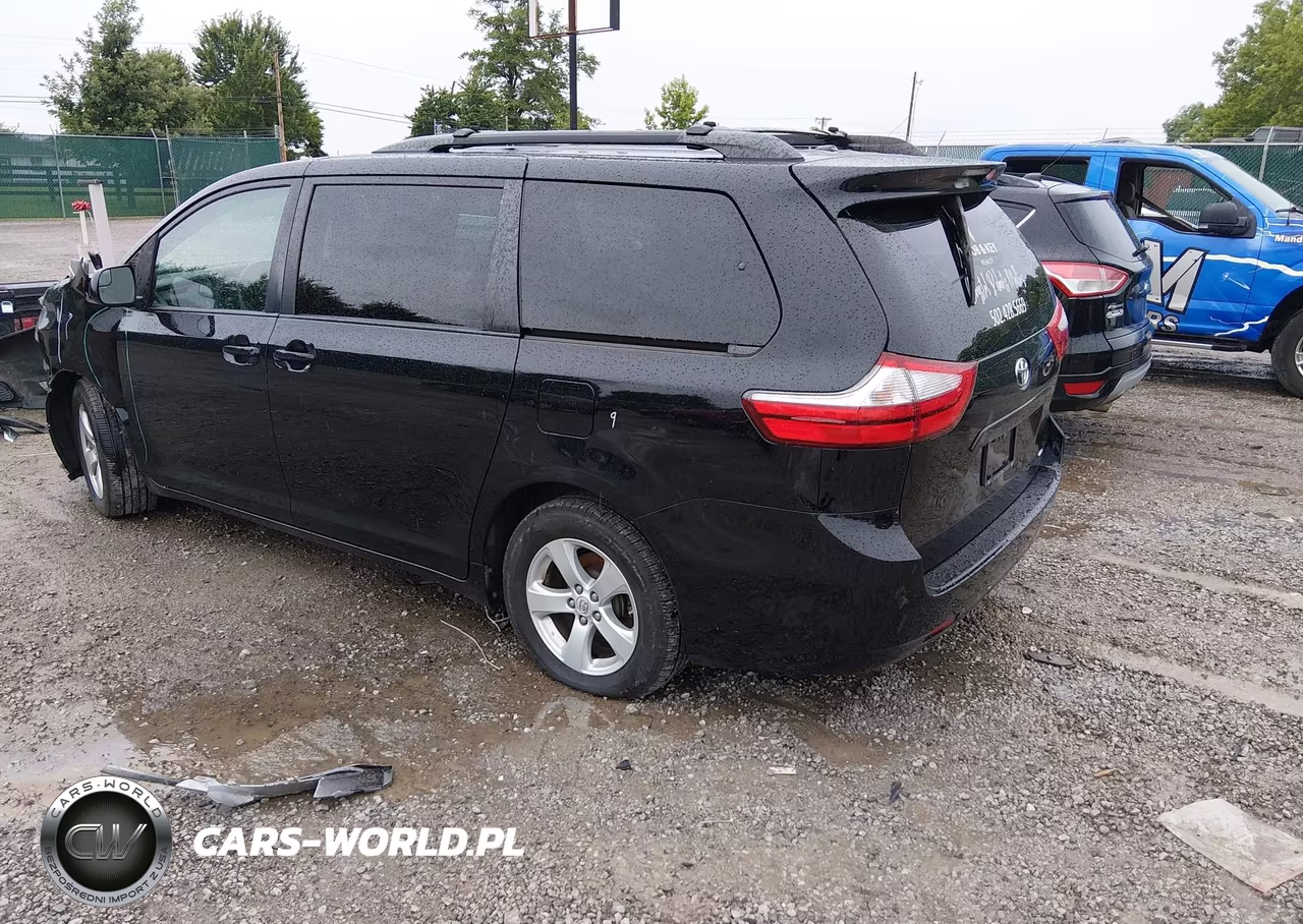 2017 Toyota Sienna Le 8 Passenger VIN:5TDKZ3DC9HS820316 - 3