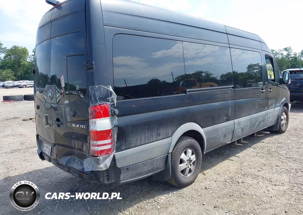 2011 Mercedes-Benz Sprinter 2500 High Roof VIN:WDZPE8CC1B5579882 - 4