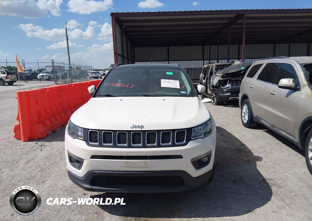 2018 Jeep Compass Latitude Fwd VIN:3C4NJCBB2JT256972 - 11