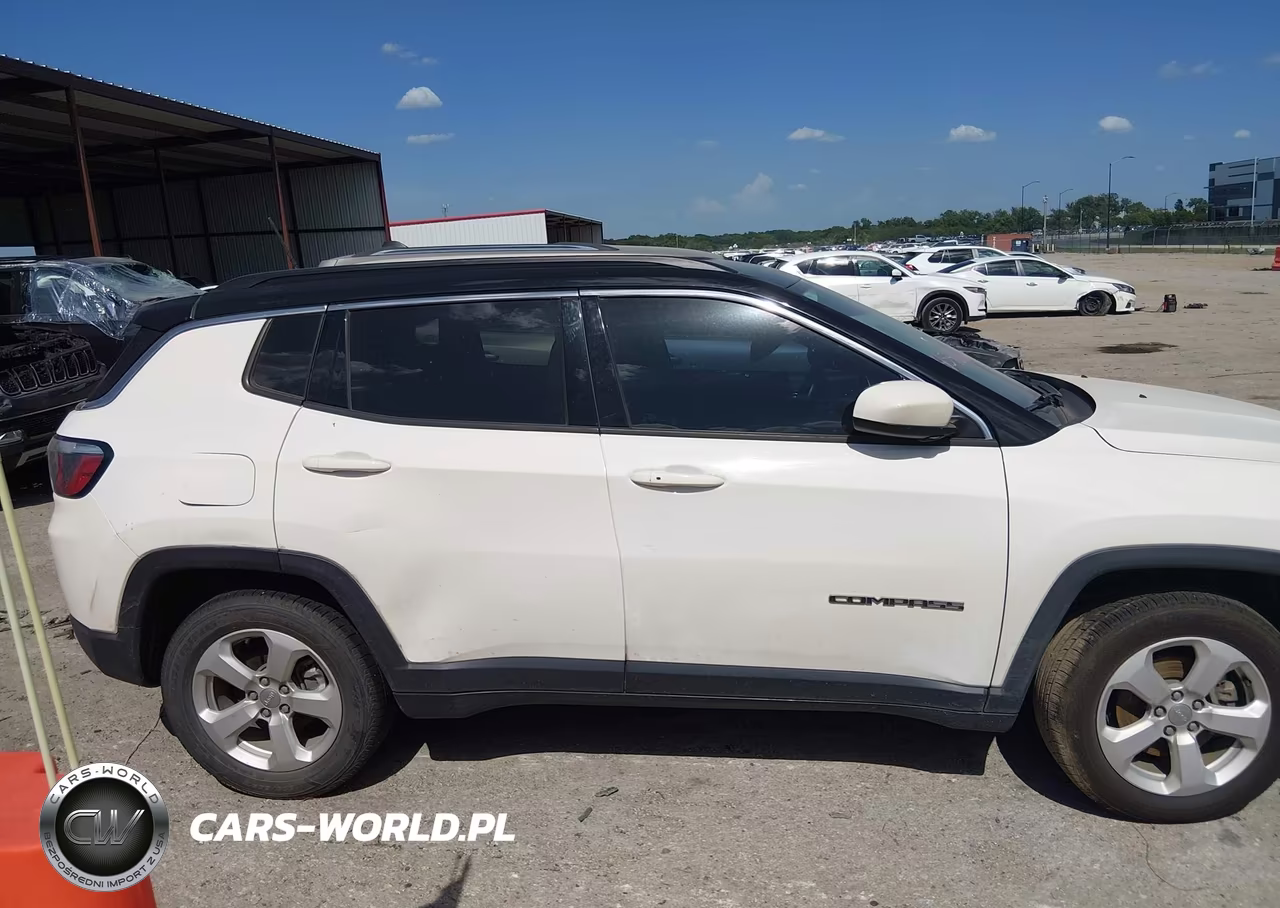 2018 Jeep Compass Latitude Fwd VIN:3C4NJCBB2JT256972 - 12