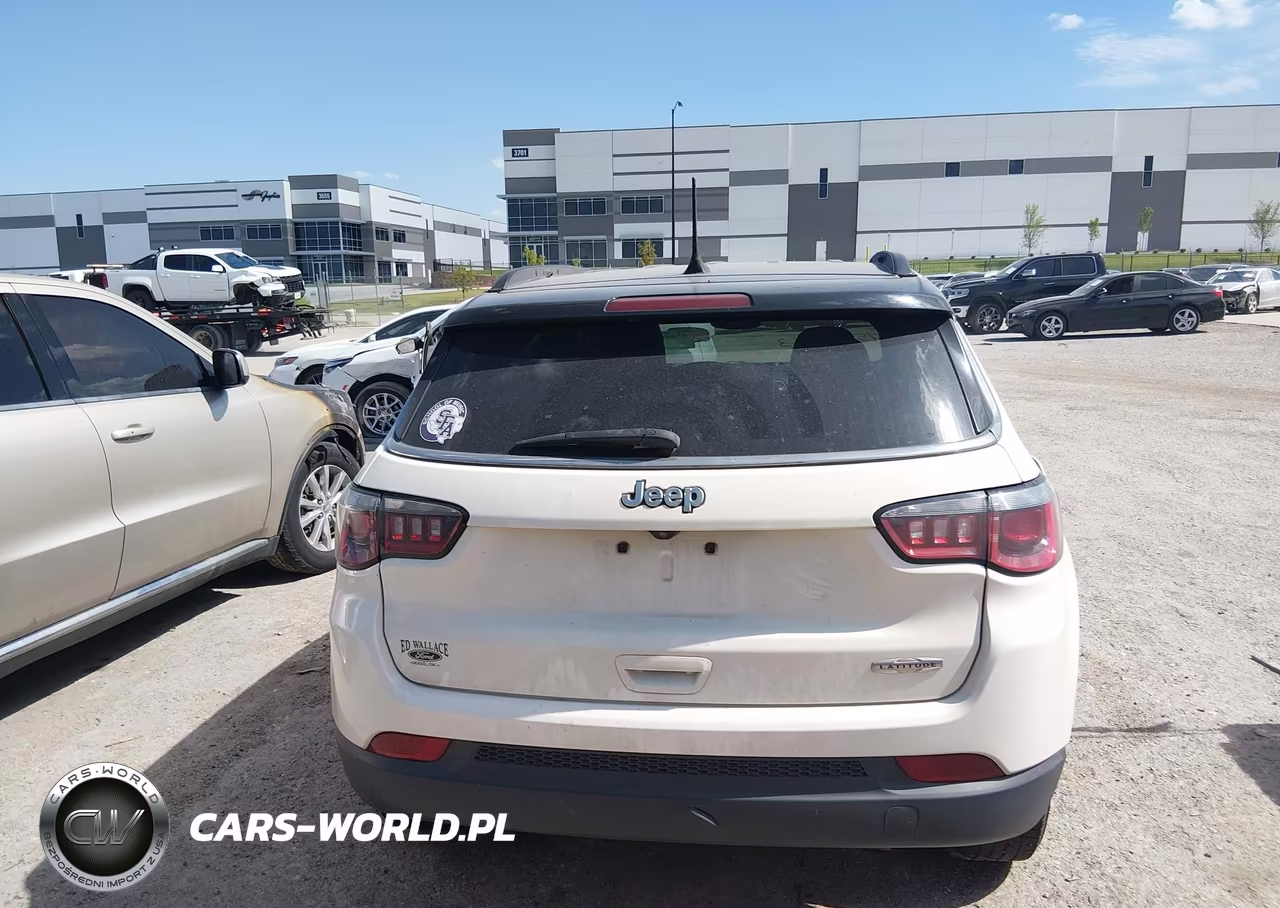 2018 Jeep Compass Latitude Fwd VIN:3C4NJCBB2JT256972 - 15
