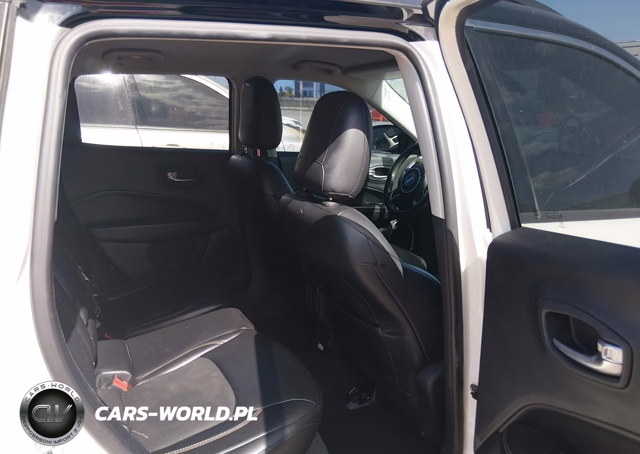 2018 Jeep Compass Latitude Fwd VIN:3C4NJCBB2JT256972 - 8