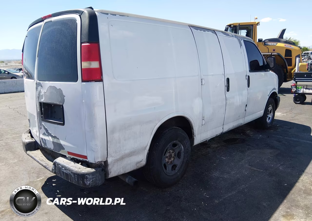 2007 Chevrolet Express Work Van VIN:1GCFG15X871178311 - 4