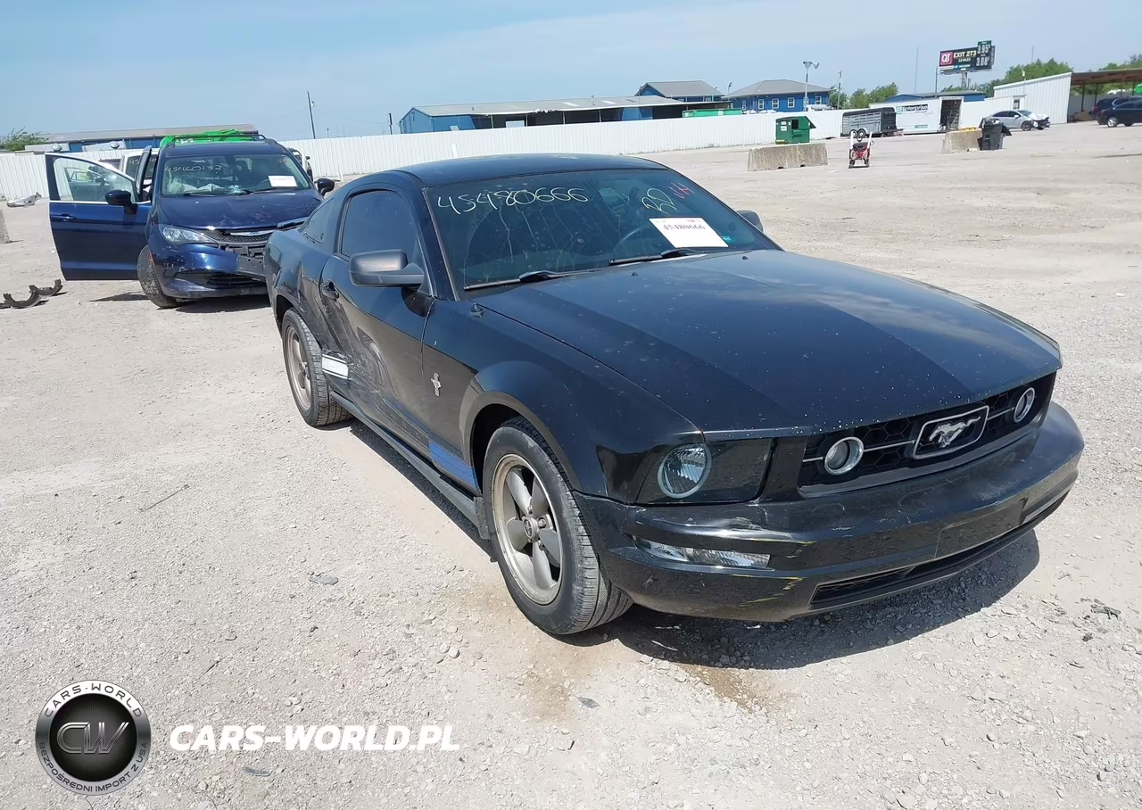 2007 Ford Mustang V6 Deluxe-V6 Premium
