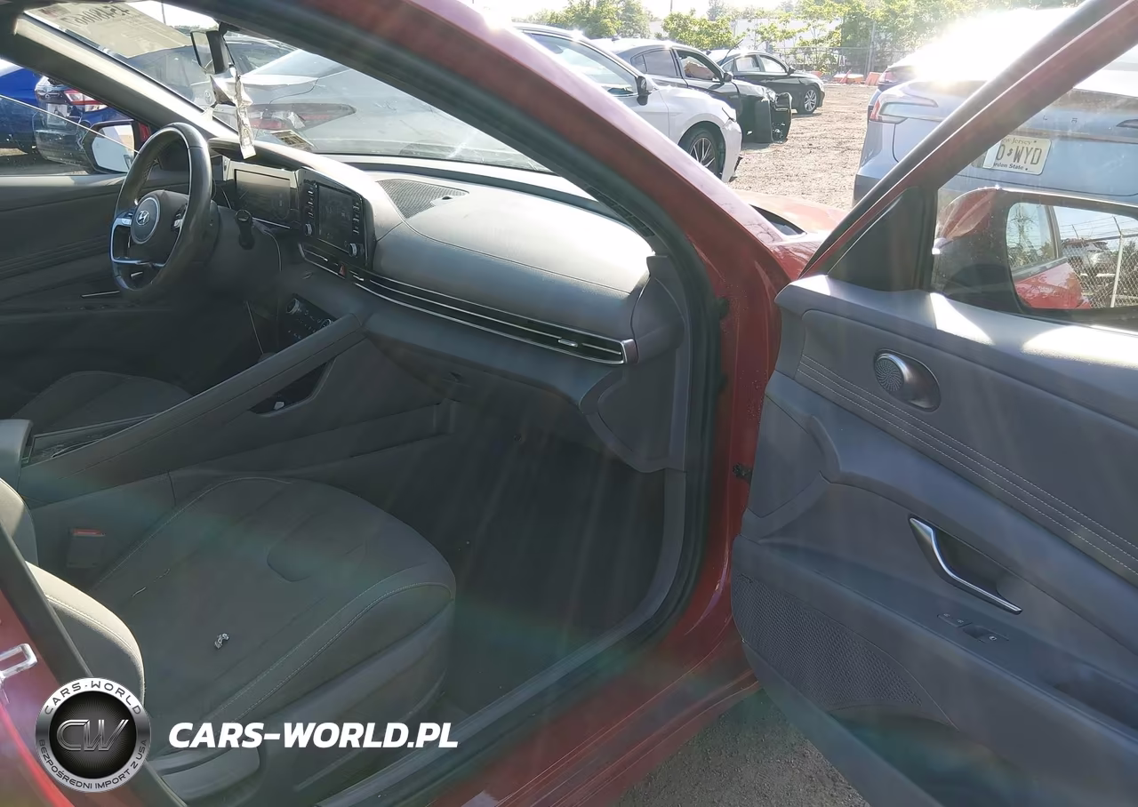 2021 Hyundai Elantra Sel VIN:KMHLN4AG0MU168250 - 5