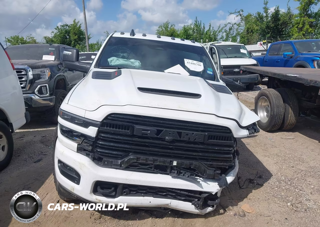 2025 Ram 2500 VIN:3C6UR5NLXSG504892 - 12