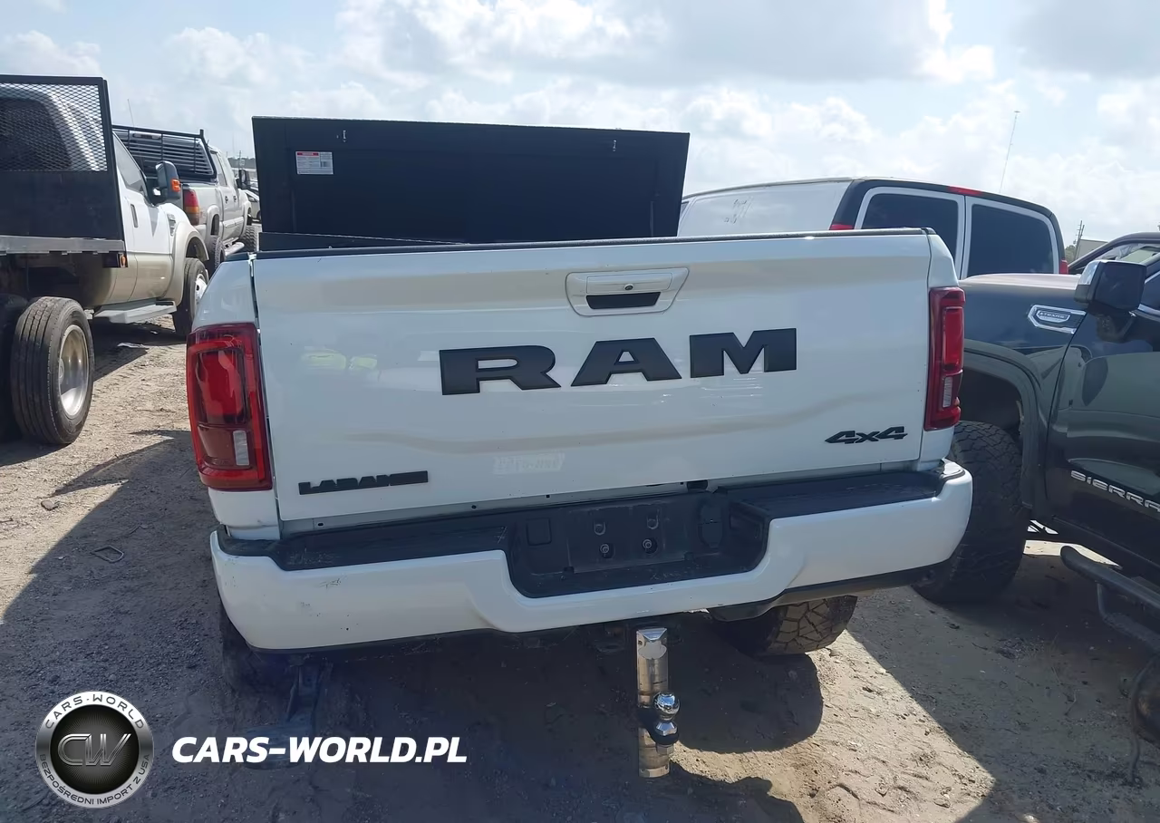 2025 Ram 2500 VIN:3C6UR5NLXSG504892 - 16