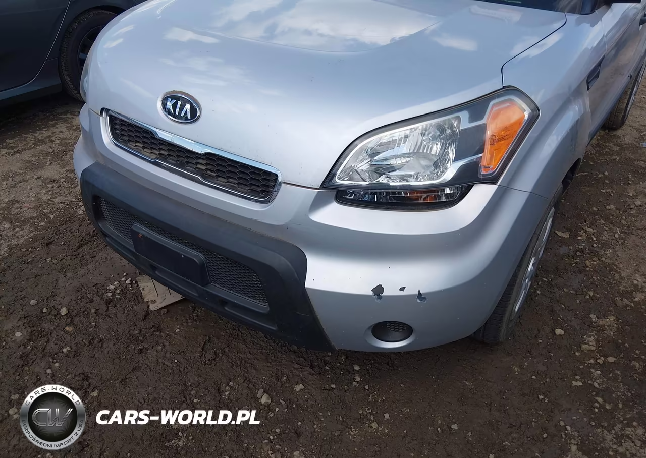 2011 Kia Soul VIN:KNDJT2A1XB7714792 - 6