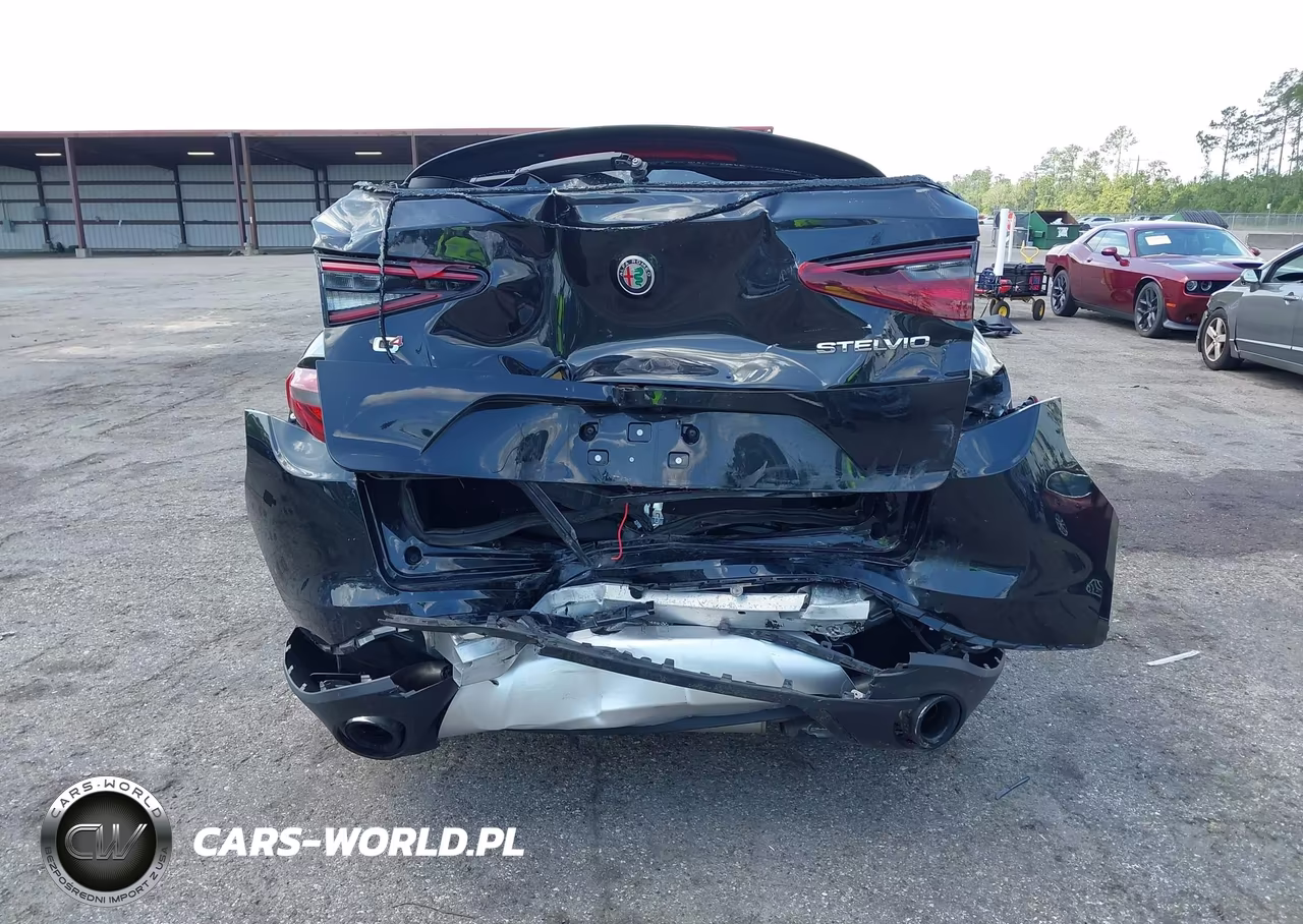 2018 Alfa Romeo Stelvio Sport Awd VIN:ZASFAKPN1J7B91075 - 16
