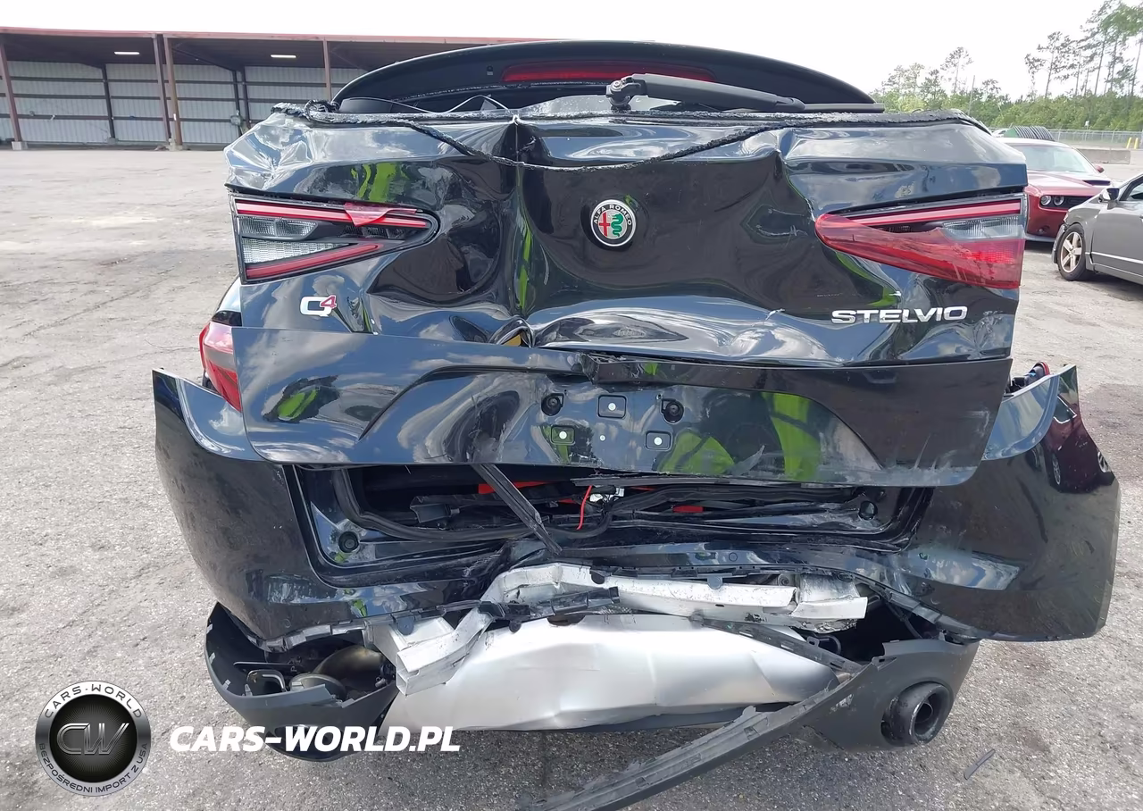 2018 Alfa Romeo Stelvio Sport Awd VIN:ZASFAKPN1J7B91075 - 6
