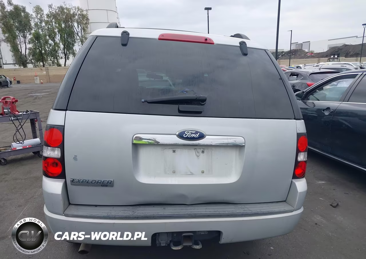 2009 Ford Explorer Xlt VIN:1FMEU63E39UA33189 - 14