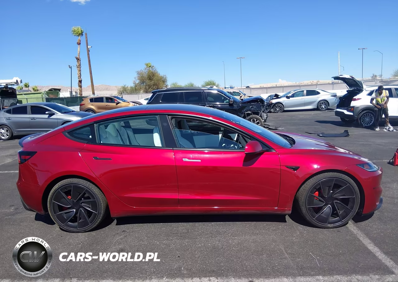 2026 Tesla Model 3 Performance All-Wheel Drive VIN:5YJ3E1ET7TF173396 - 11