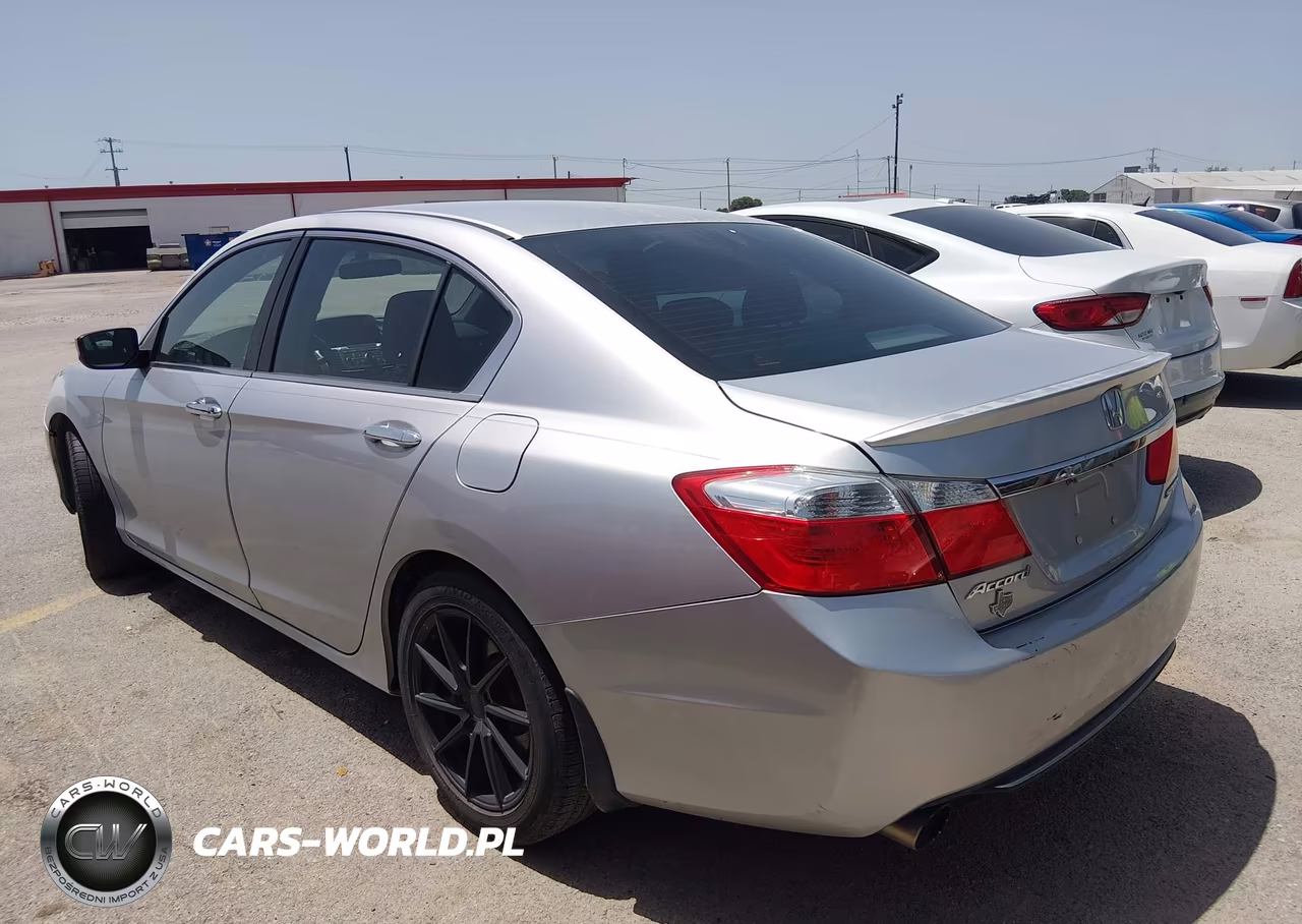2015 Honda Accord Sport VIN:1HGCR2F5XFA129160 - 3