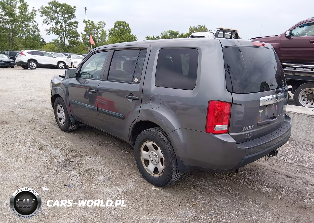 2011 Honda Pilot Lx VIN:5FNYF4H21BB028750 - 3