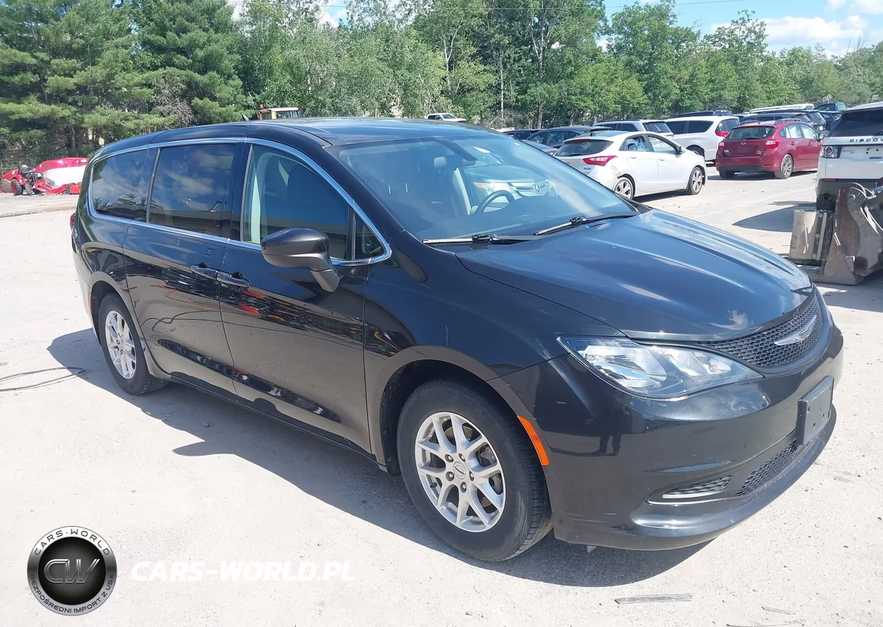 2022 Chrysler Voyager Lx – zdjęcie 1 z 17