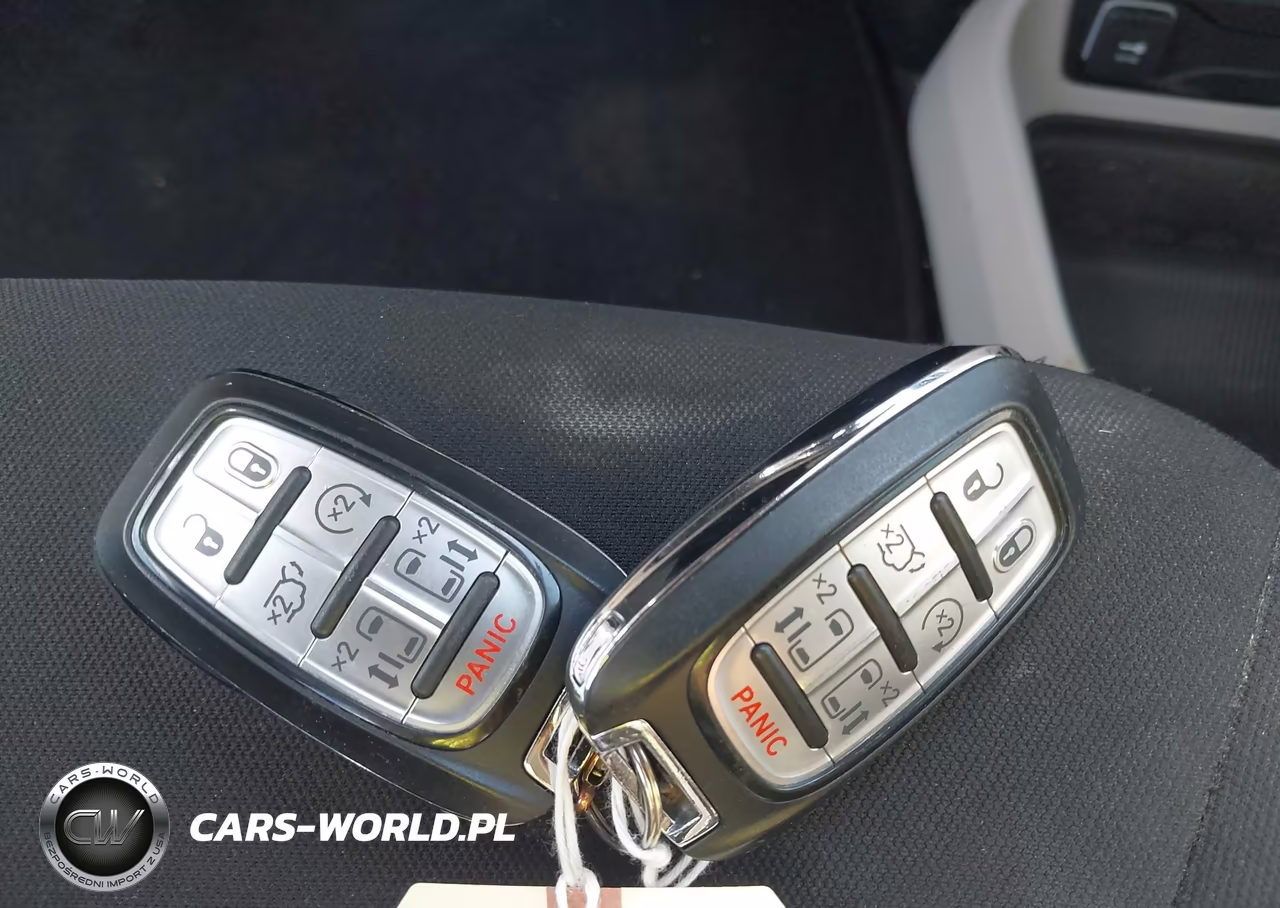 2022 Chrysler Voyager Lx VIN:2C4RC1CG6NR127782 - 11