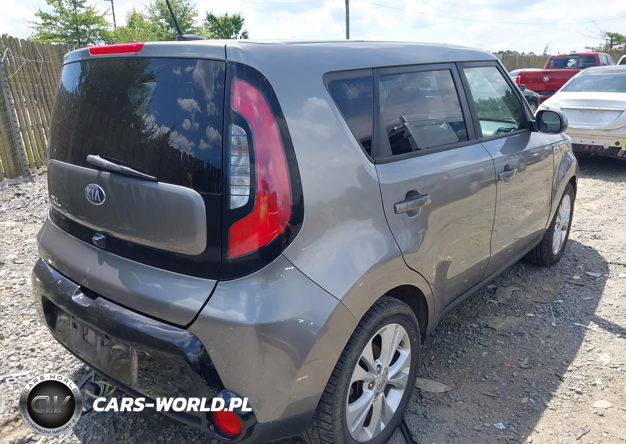 2016 Kia Soul + VIN:KNDJP3A55G7344212 - 4