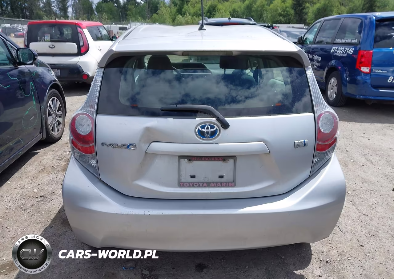 2013 Toyota Prius C Two VIN:JTDKDTB30D1051312 - 16