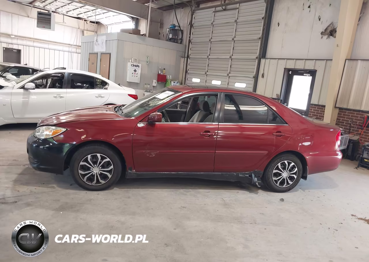 2002 Toyota Camry Le VIN:4T1BE32K02U067893 - 14