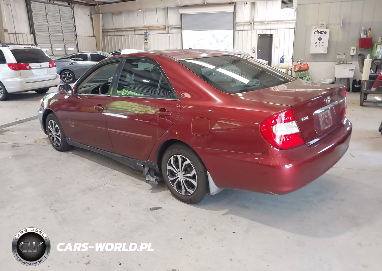 2002 Toyota Camry Le VIN:4T1BE32K02U067893 - 3