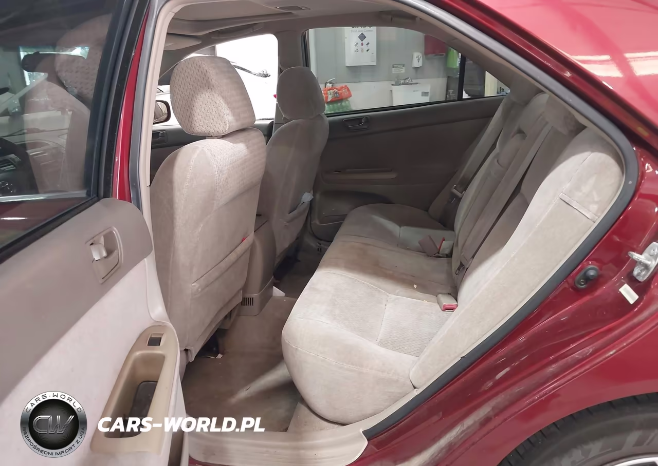 2002 Toyota Camry Le VIN:4T1BE32K02U067893 - 8