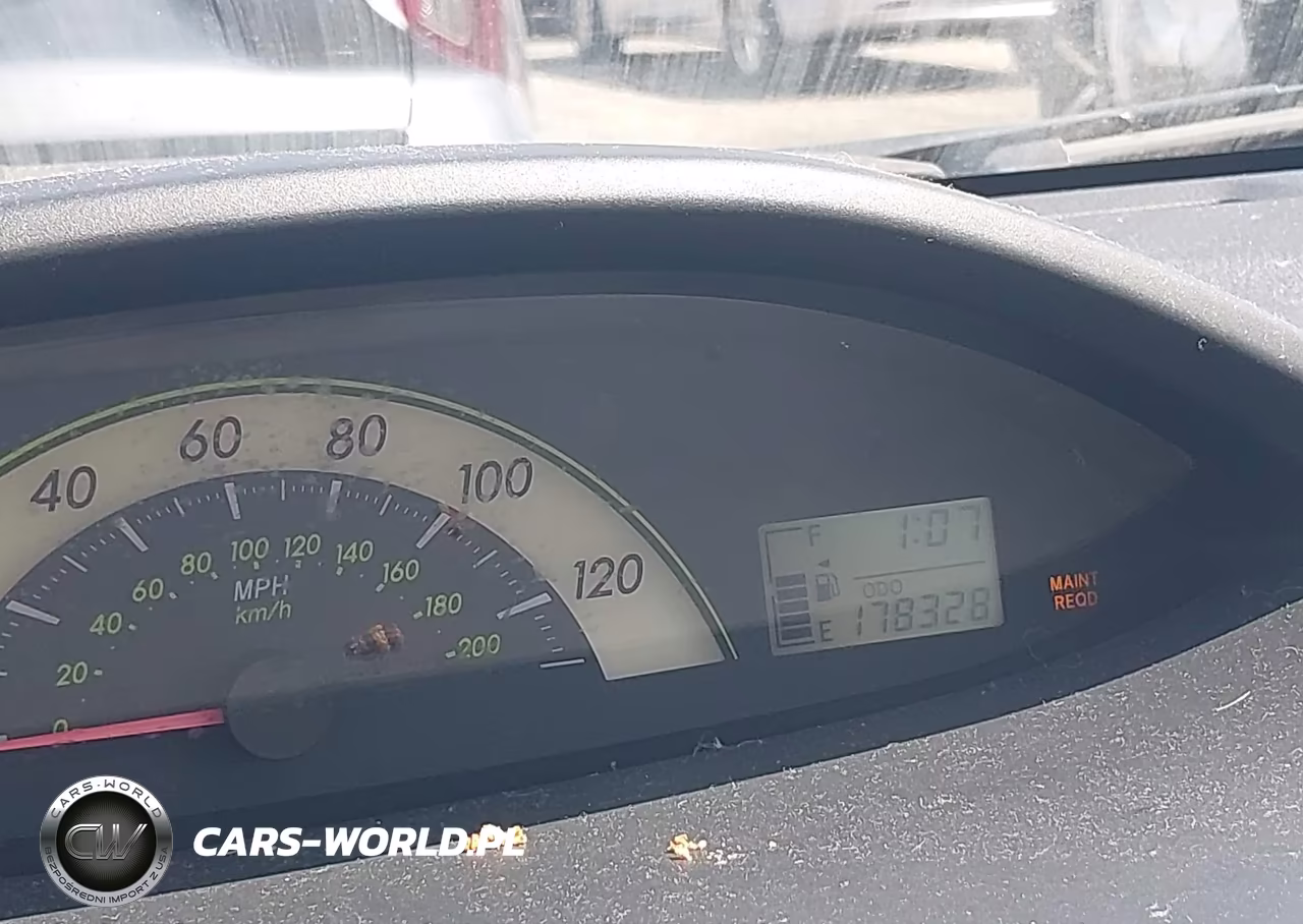 2008 Toyota Yaris VIN:JTDBT923081196975 - 7
