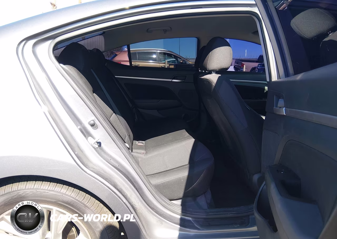 2019 Hyundai Elantra Sel VIN:5NPD84LF8KH422492 - 8