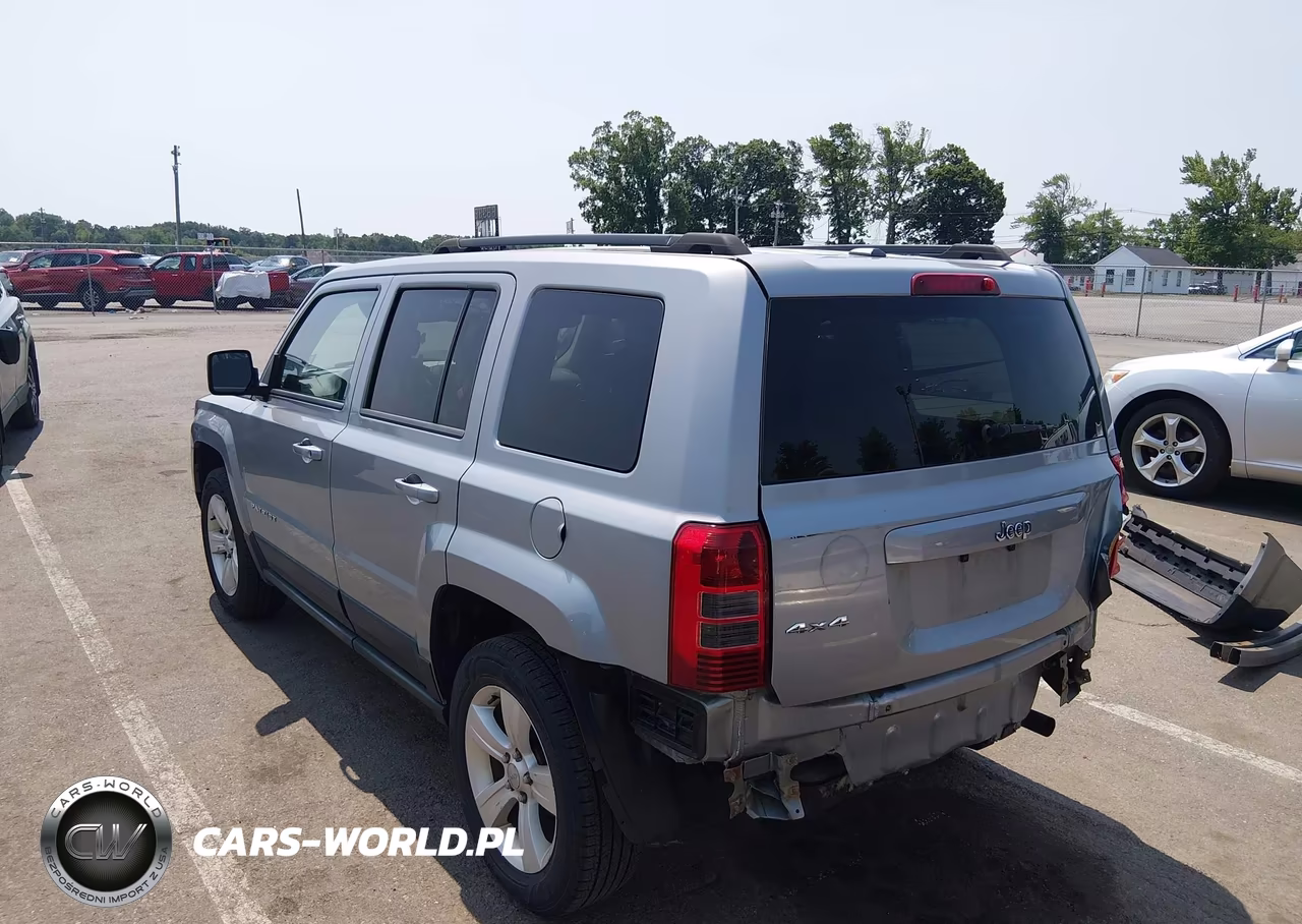2015 Jeep Patriot Sport VIN:1C4NJRBBXFD317341 - 12