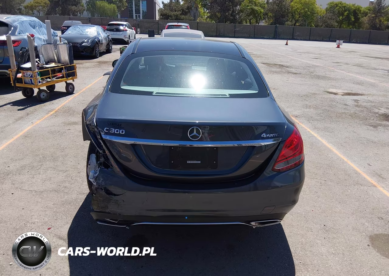 2016 Mercedes-Benz C 300 4Matic VIN:WDDWF4KB5GR144492 - 18