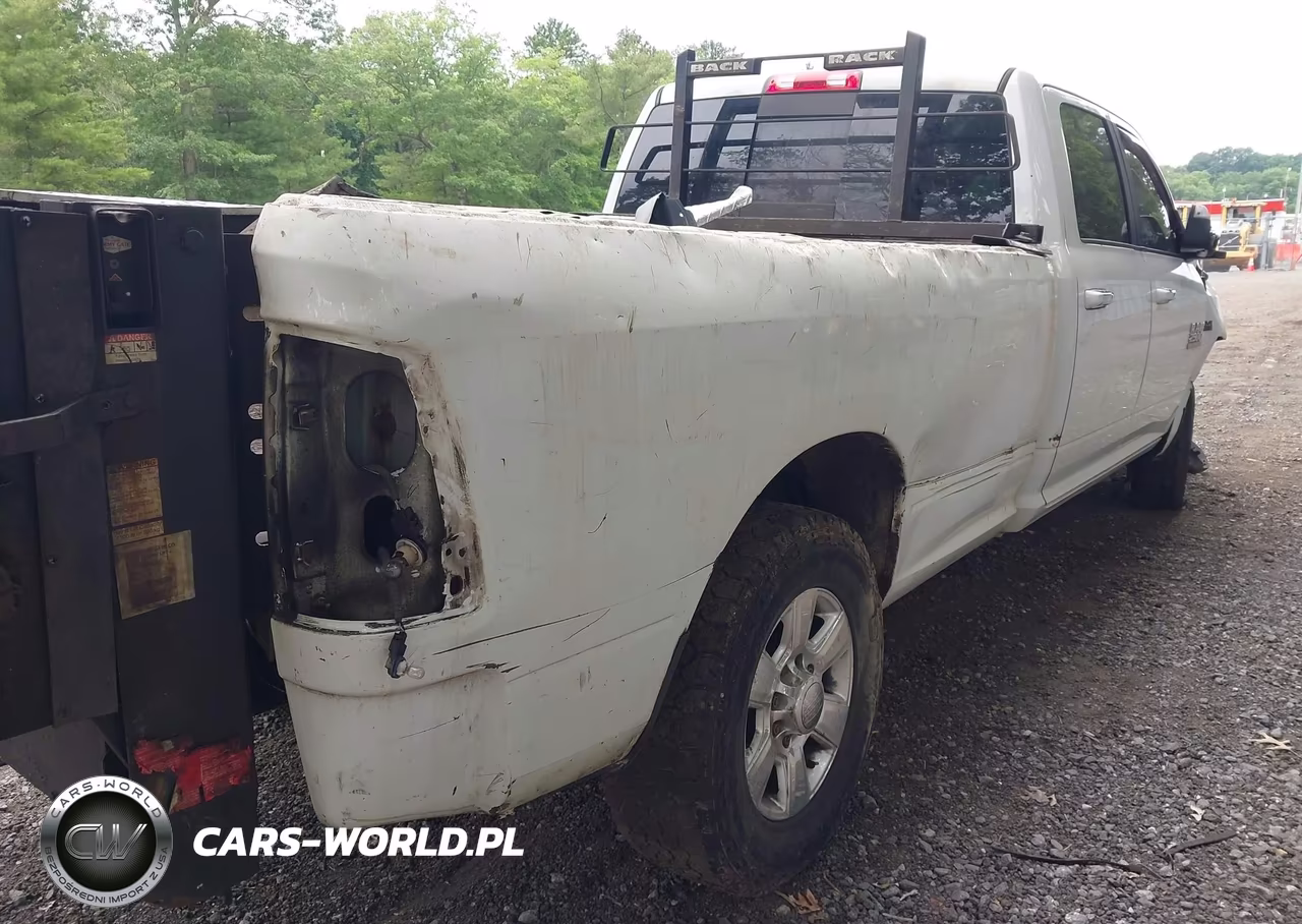 2017 Ram 2500 Slt 4X4 8' Box VIN:3C6TR5JT2HG620341 - 17