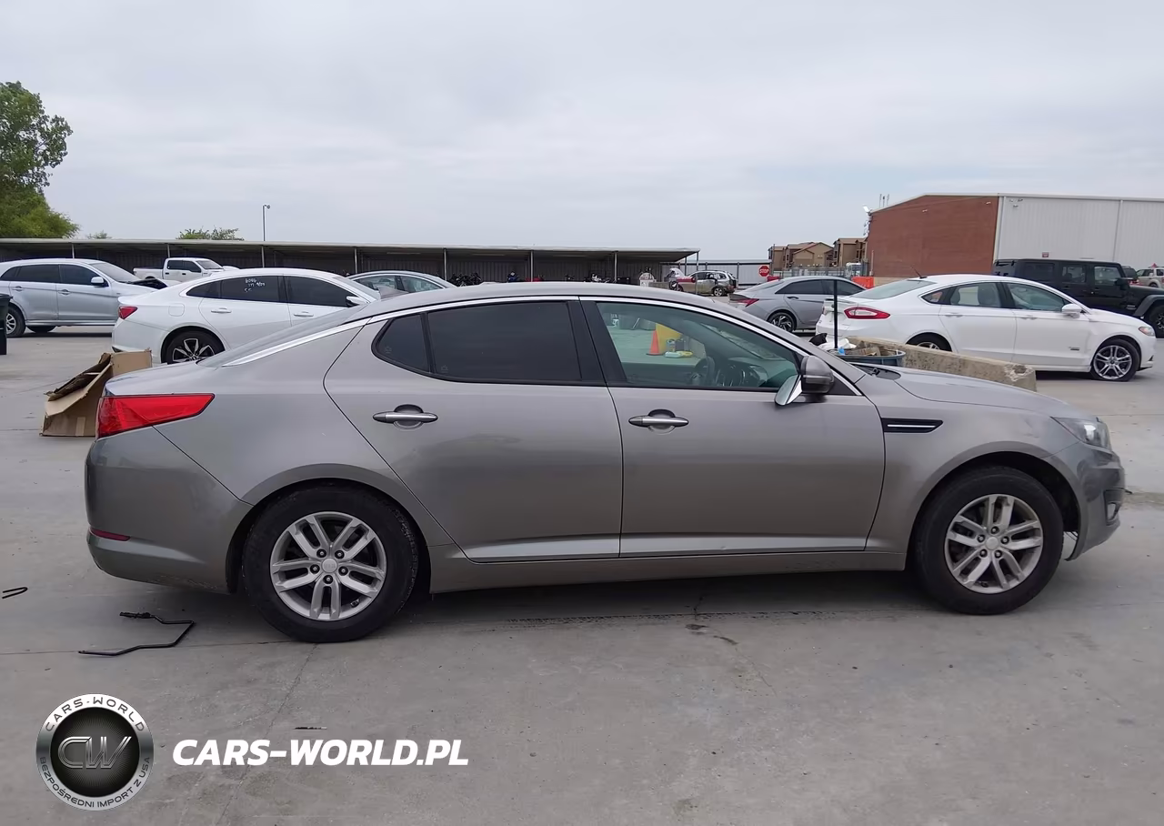 2013 Kia Optima Lx VIN:5XXGM4A70DG155691 - 13