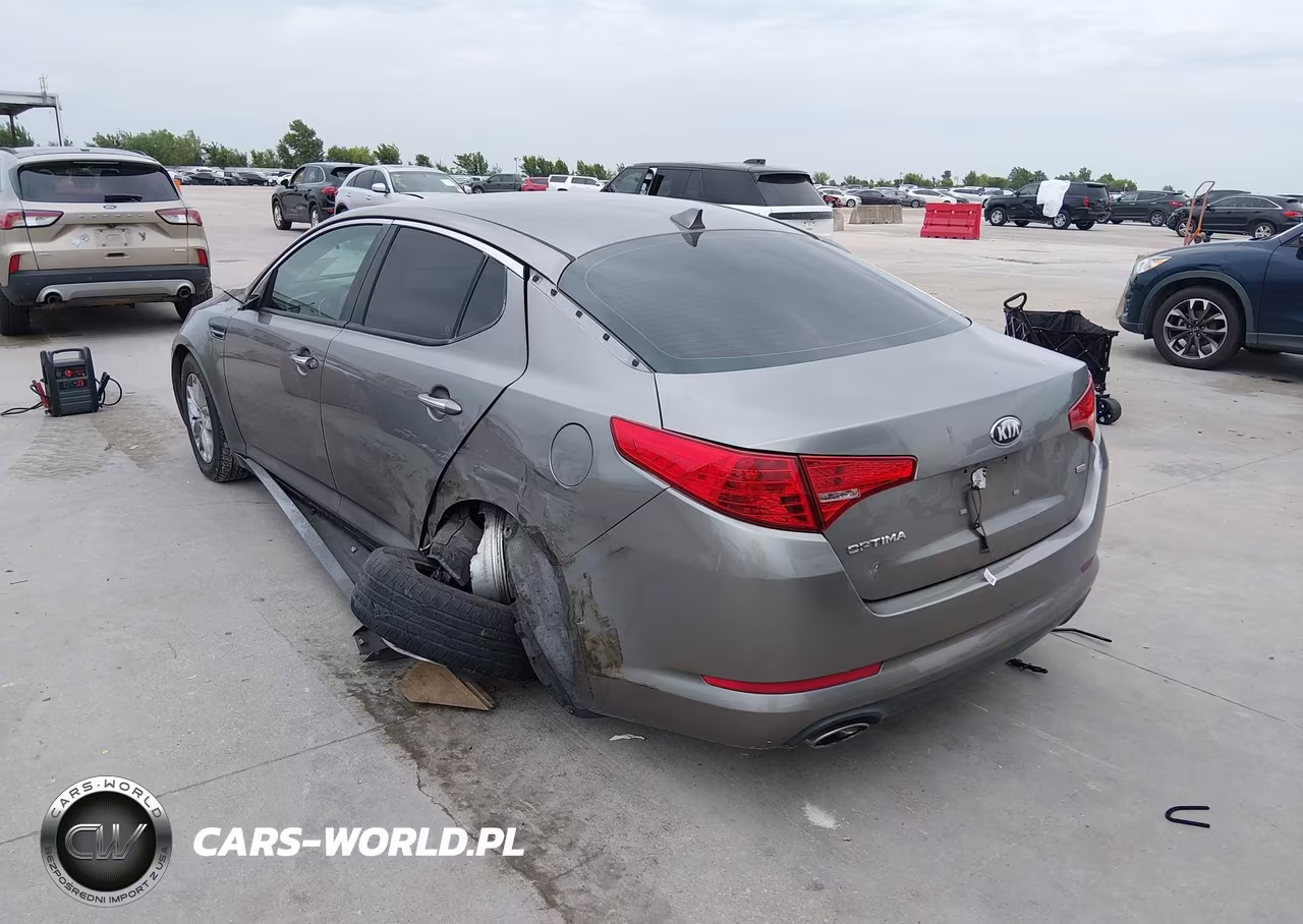 2013 Kia Optima Lx VIN:5XXGM4A70DG155691 - 3
