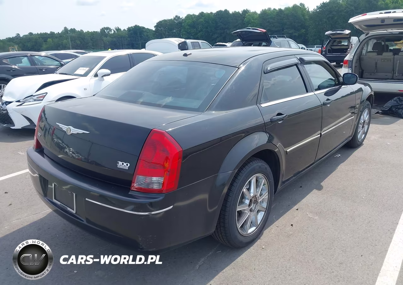 2007 Chrysler 300 Touring VIN:2C3KK53G97H632420 - 4